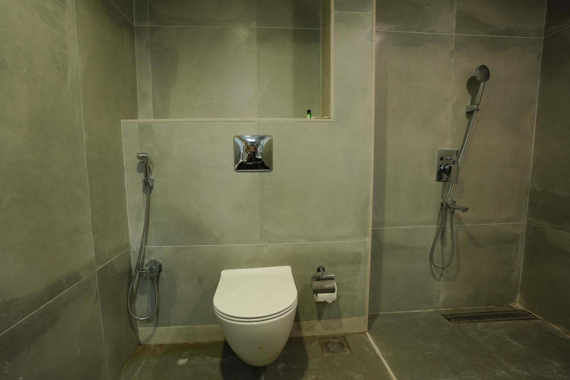 Hotel 6 Seasons, Koregoan Park, ปูเน่ ภายนอก รูปภาพ