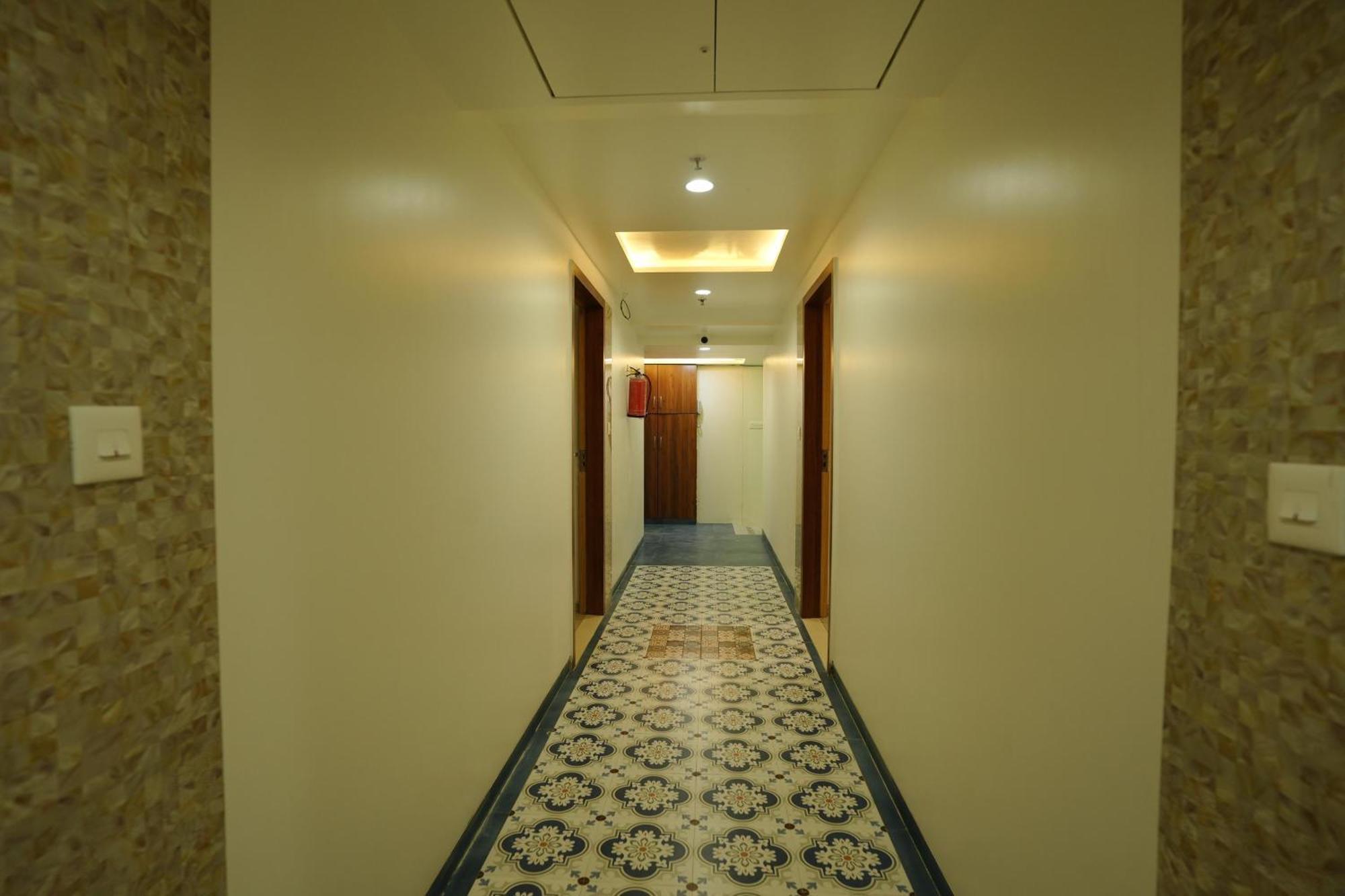 Hotel 6 Seasons, Koregoan Park, ปูเน่ ภายนอก รูปภาพ